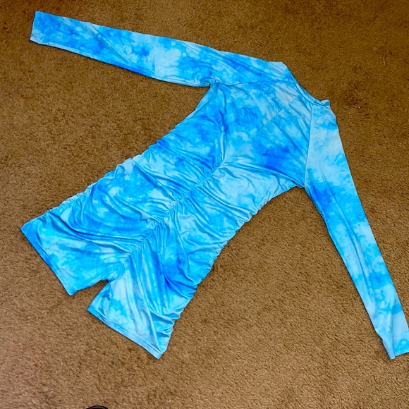 Blue & white Onsie - Picture 3 of 3